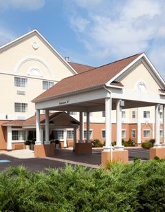 Holiday Inn Express Hotel & Suites
