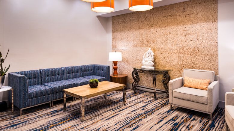<b>Holiday Inn Express Hotel & Suites Lobby</b>. Images powered by <a href="https://www.leonardoworldwide.com/" title="Leonardo Worldwide" target="_blank">Leonardo</a>.