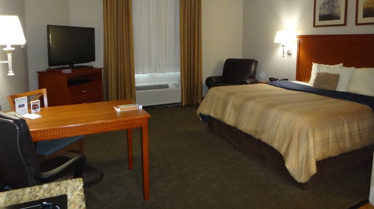 Candlewood Suites Decatur Medical Ctr Suite