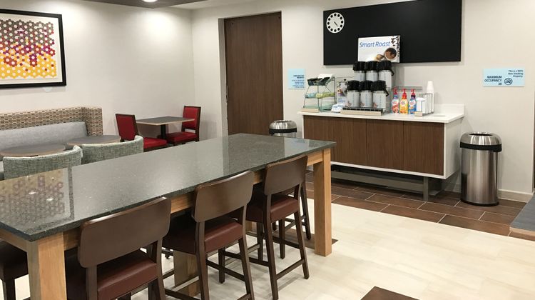 Holiday Inn Express Naples South Restaurant