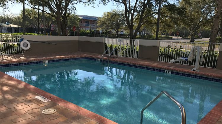 Holiday Inn Express Naples South Pool