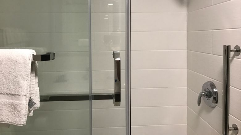 <b>Holiday Inn Express Naples South Room</b>. Images powered by <a href="https://www.leonardoworldwide.com/" title="Leonardo Worldwide" target="_blank">Leonardo</a>.