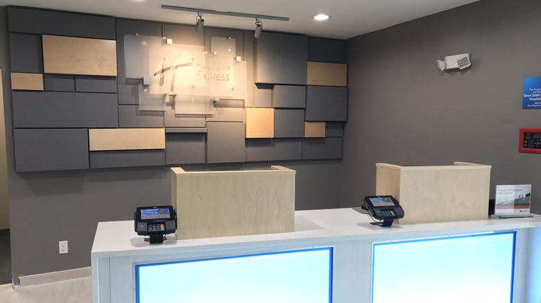<b>Holiday Inn Express Naples South Lobby</b>. Images powered by <a href="https://www.leonardoworldwide.com/" title="Leonardo Worldwide" target="_blank">Leonardo</a>.