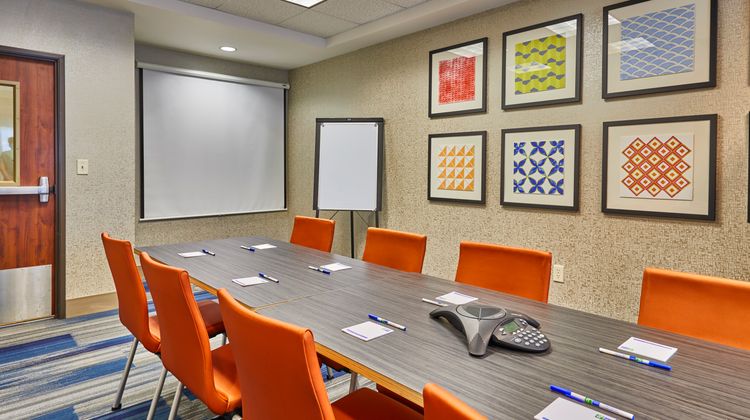 Holiday Inn Express Hotel & Suites Meeting