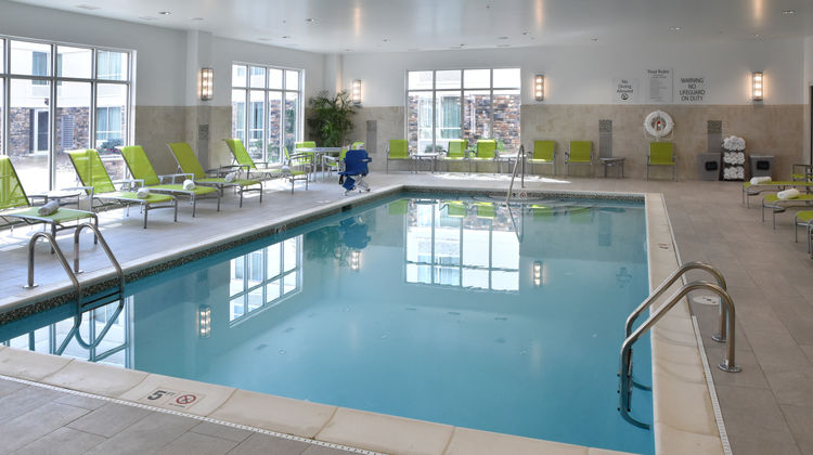 Holiday Inn Canton (Belden Village) Pool