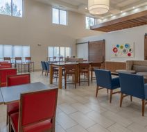 Holiday Inn Express Indianapolis SE Lobby