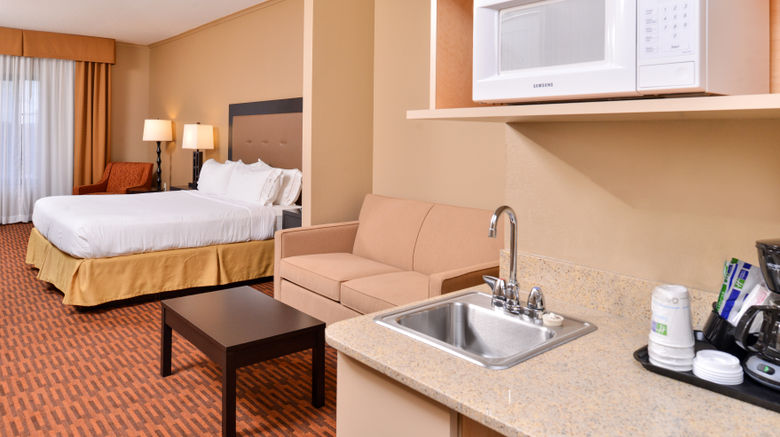 <b>Holiday Inn Express Suite</b>. Images powered by <a href="https://www.leonardoworldwide.com/" title="Leonardo Worldwide" target="_blank">Leonardo</a>.