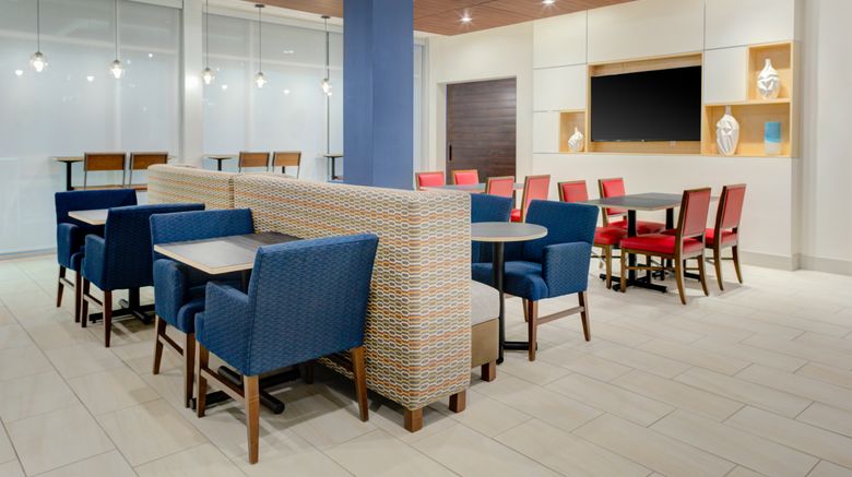 <b>Holiday Inn Express & Suites King George Restaurant</b>. Images powered by <a href="https://www.leonardoworldwide.com/" title="Leonardo Worldwide" target="_blank">Leonardo</a>.