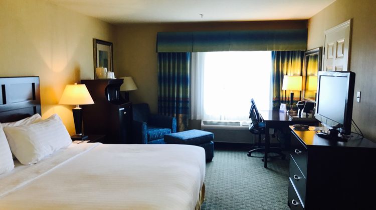 Holiday Inn Express Ft Bragg Room