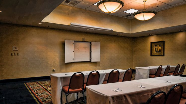 Holiday Inn Express La Plata Ballroom