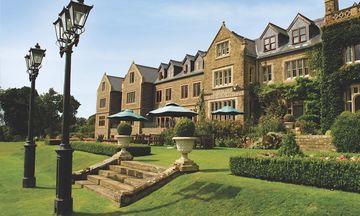South Lodge Hotel