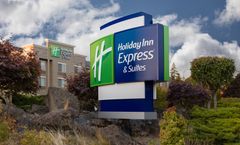 Holiday Inn Express & Suites Hood River