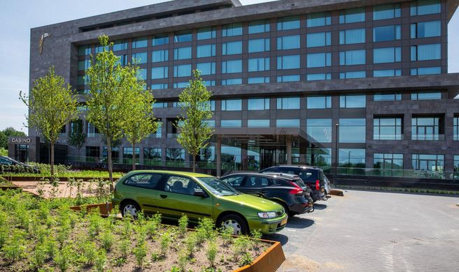 Van der Valk Hotel Tilburg Exterior
