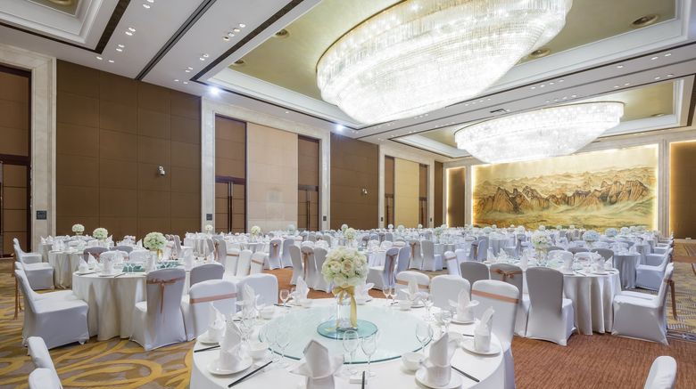 <b>Crowne Plaza Yichang Ballroom</b>. Images powered by <a href="https://www.leonardoworldwide.com/" title="Leonardo Worldwide" target="_blank">Leonardo</a>.