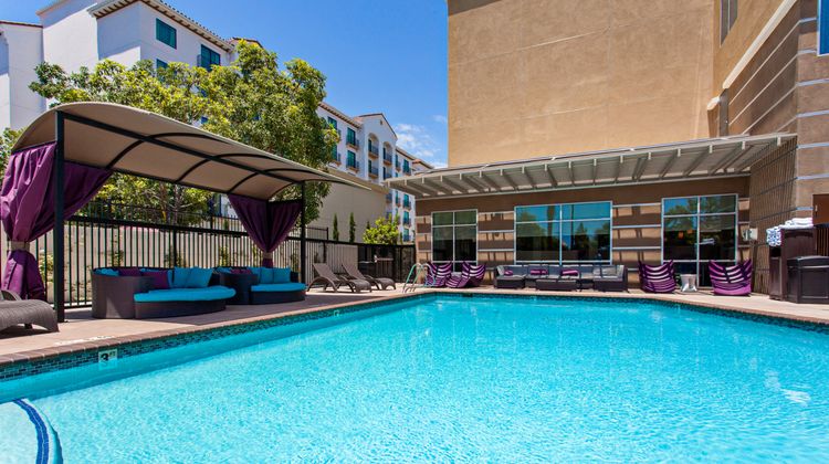 Holiday Inn Express & Suites, Anaheim Pool