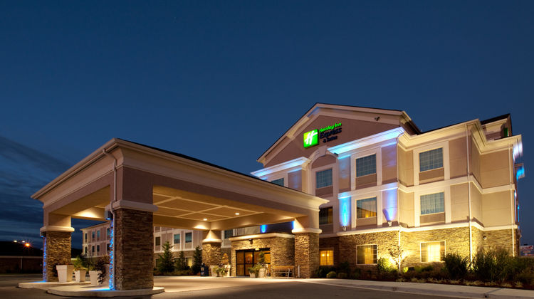 Holiday Inn Express Hotel Exterior