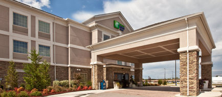Holiday Inn Express Hotel Exterior