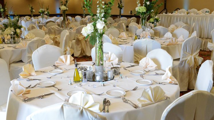 Holiday Inn Eau Claire South I-94 Ballroom