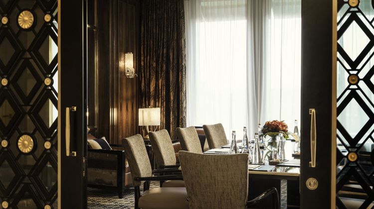 Four Seasons Hotel Jakarta Meeting