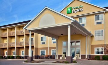 Holiday Inn Express Le Claire Riverfront