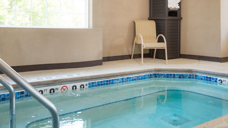 <b>Holiday Inn Express Le Claire Riverfront Pool</b>. Images powered by <a href="https://www.leonardoworldwide.com/" title="Leonardo Worldwide" target="_blank">Leonardo</a>.