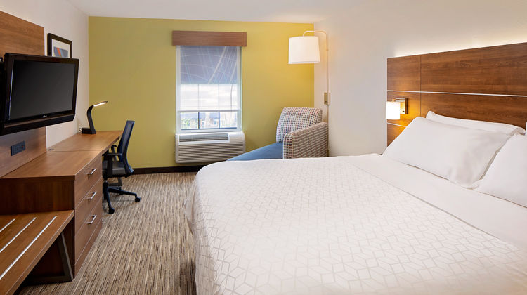 Holiday Inn Express Room