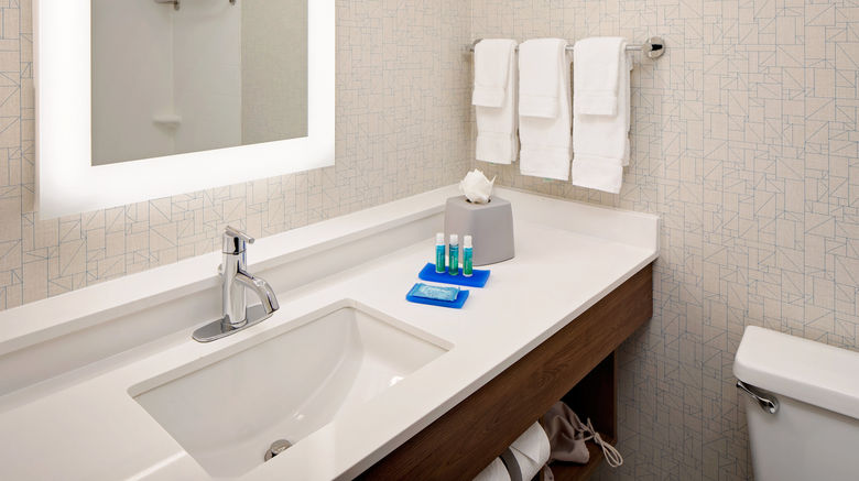 <b>Holiday Inn Express Room</b>. Images powered by <a href="https://www.leonardoworldwide.com/" title="Leonardo Worldwide" target="_blank">Leonardo</a>.