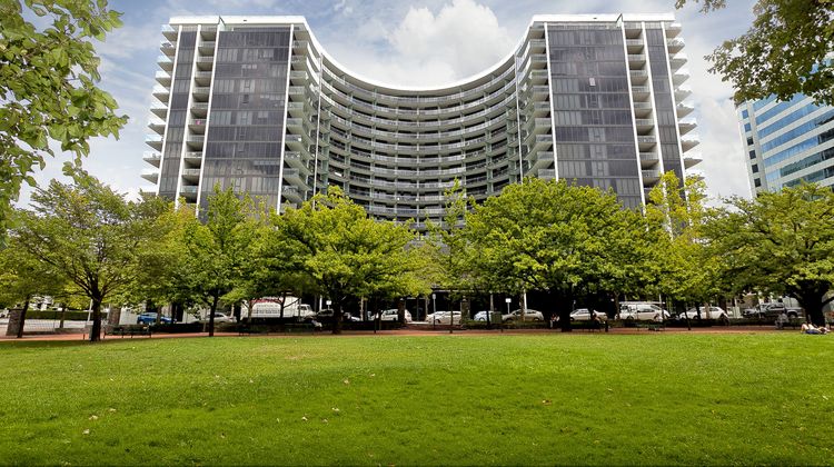Astra Canberra Manhattan Exterior