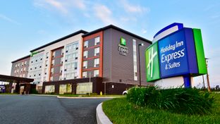 Holiday Inn Express/Suites St Johns Arpt