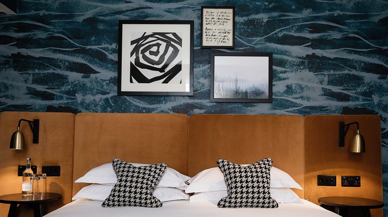 <b>Hotel du Vin Stratford-upon-Avon Room</b>. Images powered by <a href="https://www.leonardoworldwide.com/" title="Leonardo Worldwide" target="_blank">Leonardo</a>.