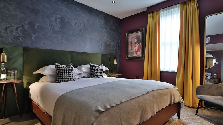 <b>Hotel du Vin Stratford-upon-Avon Room</b>. Images powered by <a href="https://www.leonardoworldwide.com/" title="Leonardo Worldwide" target="_blank">Leonardo</a>.