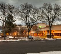 Holiday Inn Express Poughkeepsie Exterior