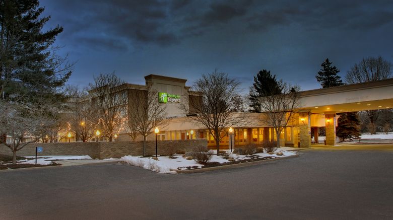 <b>Holiday Inn Express Poughkeepsie Exterior</b>. Images powered by <a href="https://www.leonardoworldwide.com/" title="Leonardo Worldwide" target="_blank">Leonardo</a>.