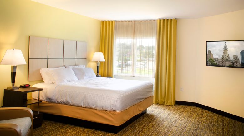 <b>Candlewood Suites Lancaster West Room</b>. Images powered by <a href="https://www.leonardoworldwide.com/" title="Leonardo Worldwide" target="_blank">Leonardo</a>.