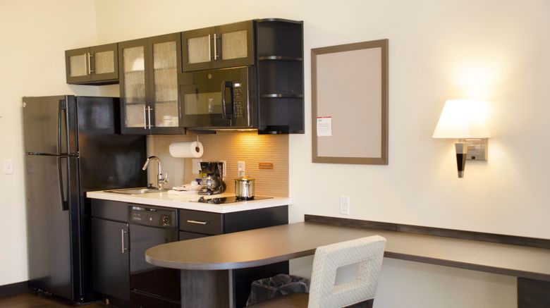 <b>Candlewood Suites Lancaster West Room</b>. Images powered by <a href="https://www.leonardoworldwide.com/" title="Leonardo Worldwide" target="_blank">Leonardo</a>.