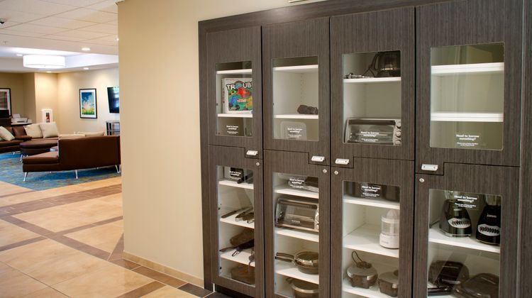 Candlewood Suites Lancaster West Lobby