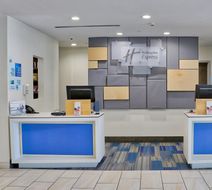 Holiday Inn Express Slidell Lobby