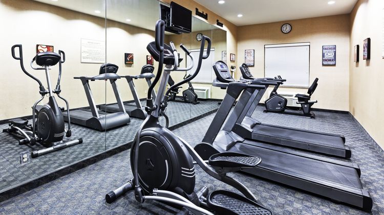 Holiday Inn Express Hotel and Suites Health Club