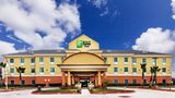 Holiday Inn Express Hotel and Suites Exterior