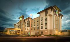 Holiday Inn Express & Stes Murray