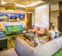 Holiday Inn Express & Stes Murray Lobby
