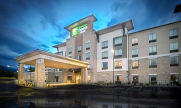 Holiday Inn Express & Stes Murray