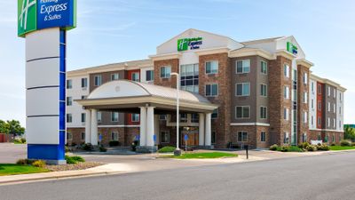 Holiday Inn Express & Suites Ontario