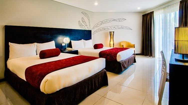 Tanoa Waterfront Hotel Room