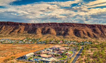 Crowne Plaza Alice Springs Lasseters