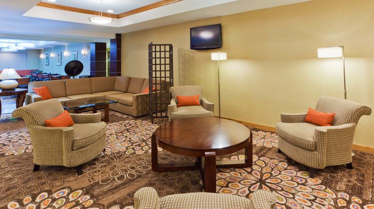 Holiday Inn Express Alexandria/FtBelvoir Lobby