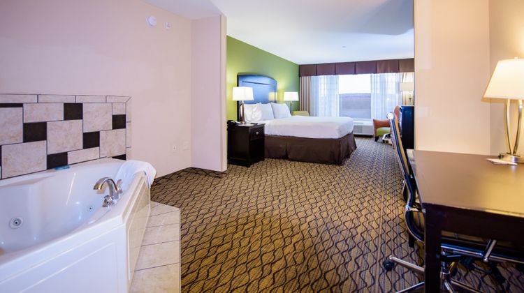 Holiday Inn Express Hotel & Suites Bixby Suite