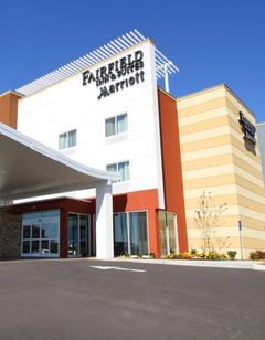 Fairfield Inn & Suites London