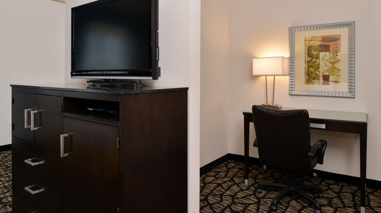 <b>Holiday Inn Express & Sts Tacoma South Room</b>. Images powered by <a href="https://www.leonardoworldwide.com/" title="Leonardo Worldwide" target="_blank">Leonardo</a>.