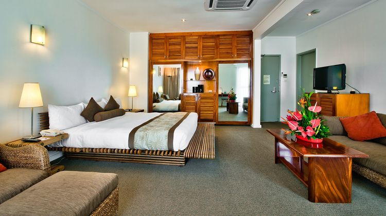 Tanoa Plaza Hotel Suite